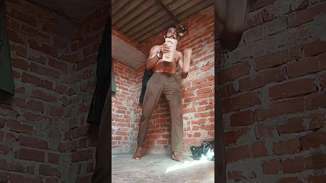 Boxing practice time guys with bricks🧱🧱 #viral #desi #trending #boxing #practice💪💪