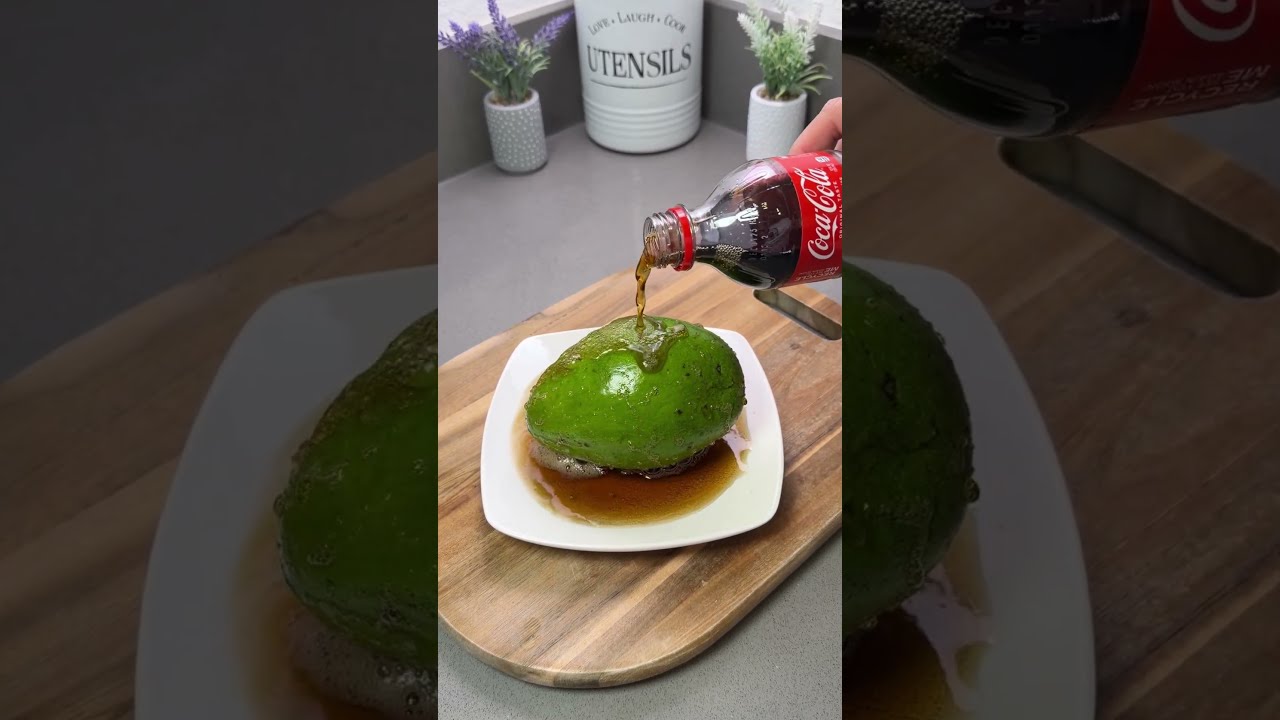 Why you should soak avocado seeds in Coke 🥤 #curiosity #hacks