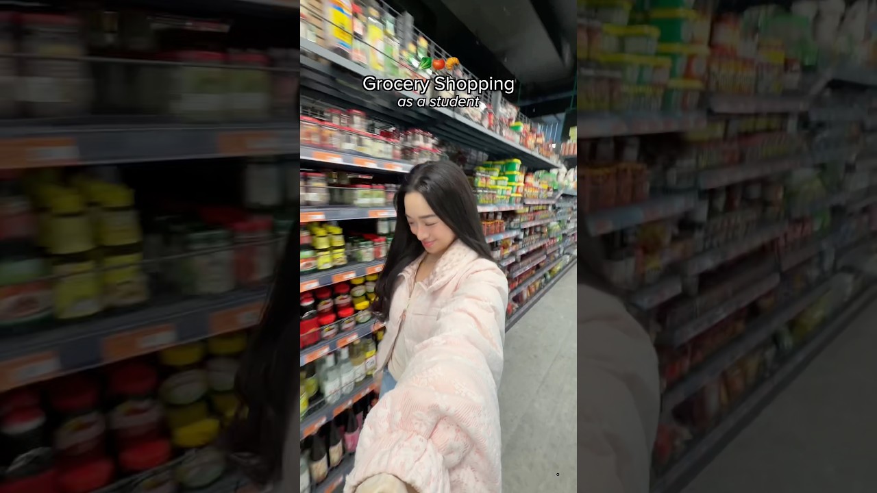 GROCERY SHOPPING as a STUDENT (so expensive omg) 💸 #groceryshopping #nutrition #studentlife #shorts