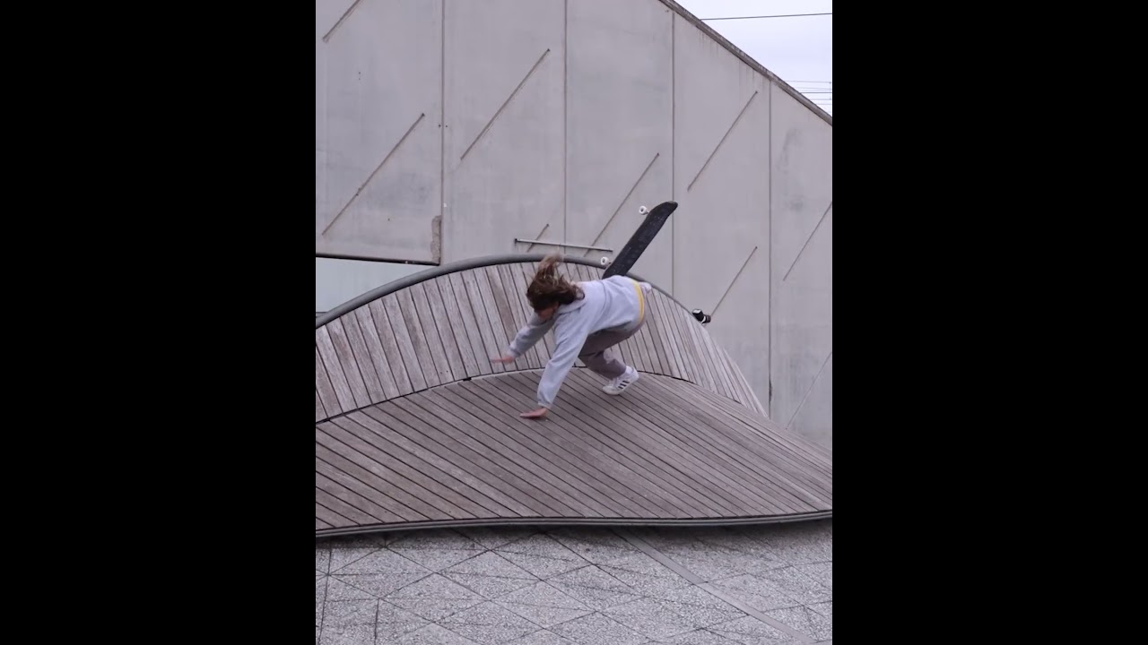 🗣️ Nora Vasconcellos' "Gilda" part is now playing!