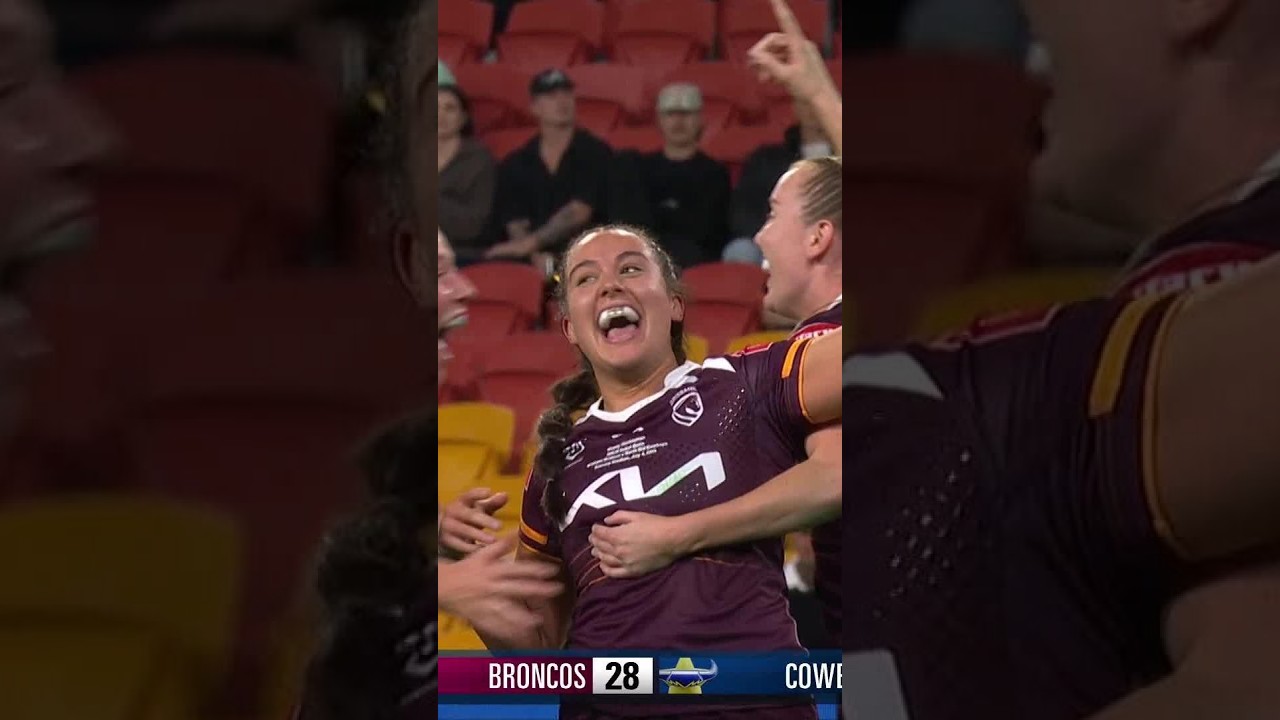 The Broncos are TERRIFYING in full flight! 😮