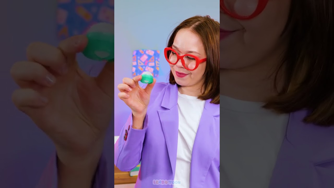 🎒 Hey baby! Try SMART HEAVY BOOKS hack! 📚 #Kids #Shorts