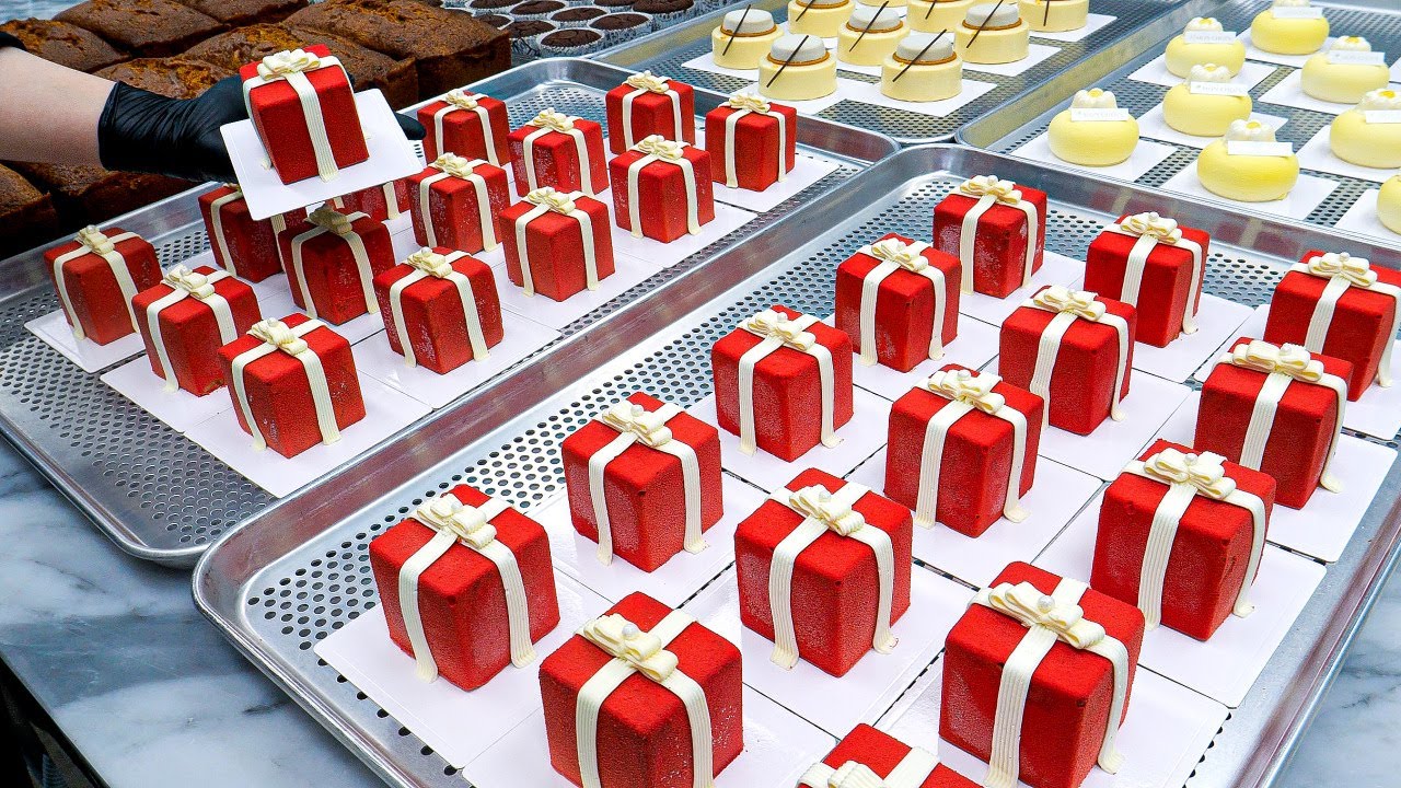Amazing! Authentic French patisserie art cakes in Korea / Korea Food