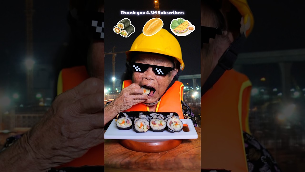 ASMR Eating at a Construction Site 🚧🔊 #funny #food #asmr #mukbang