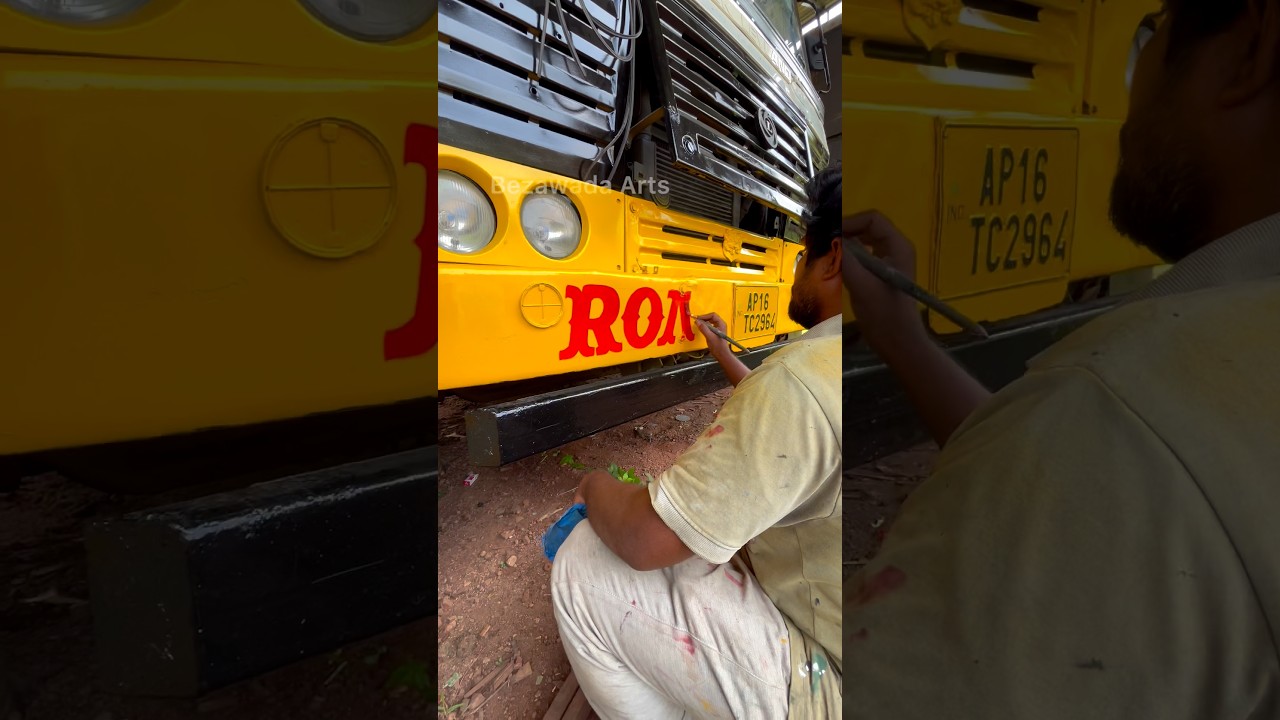 This Artist's Free Hand Paint Art on Truck Is Amazing! 🔥 #viral #shorts #painting