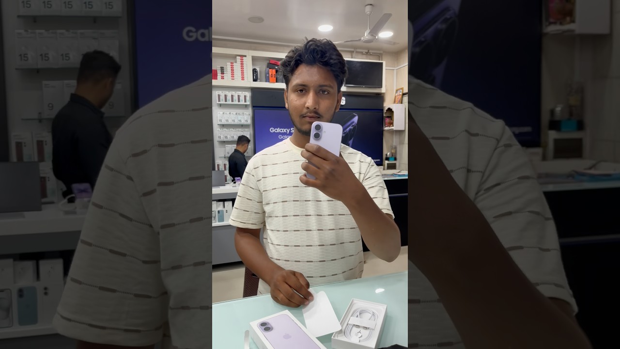 Iphone 17 🔥😊 Happy Customer 😎 #shortsfeed #shorts #apple #customer #unboxing