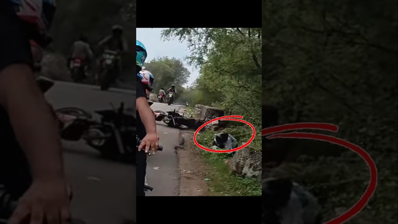 Live Crash who Foult 😭 #shorts#ktm