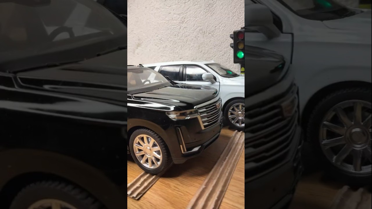 Mini Cadillac Diecast Car | 1:24 Diecast Model Cars