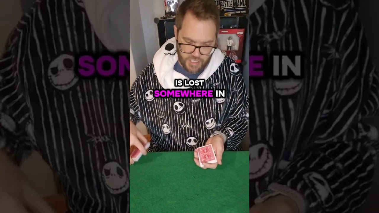 Easy card trick. #shorts #cardtricks #cardmagictutorials #beginnercardtrick