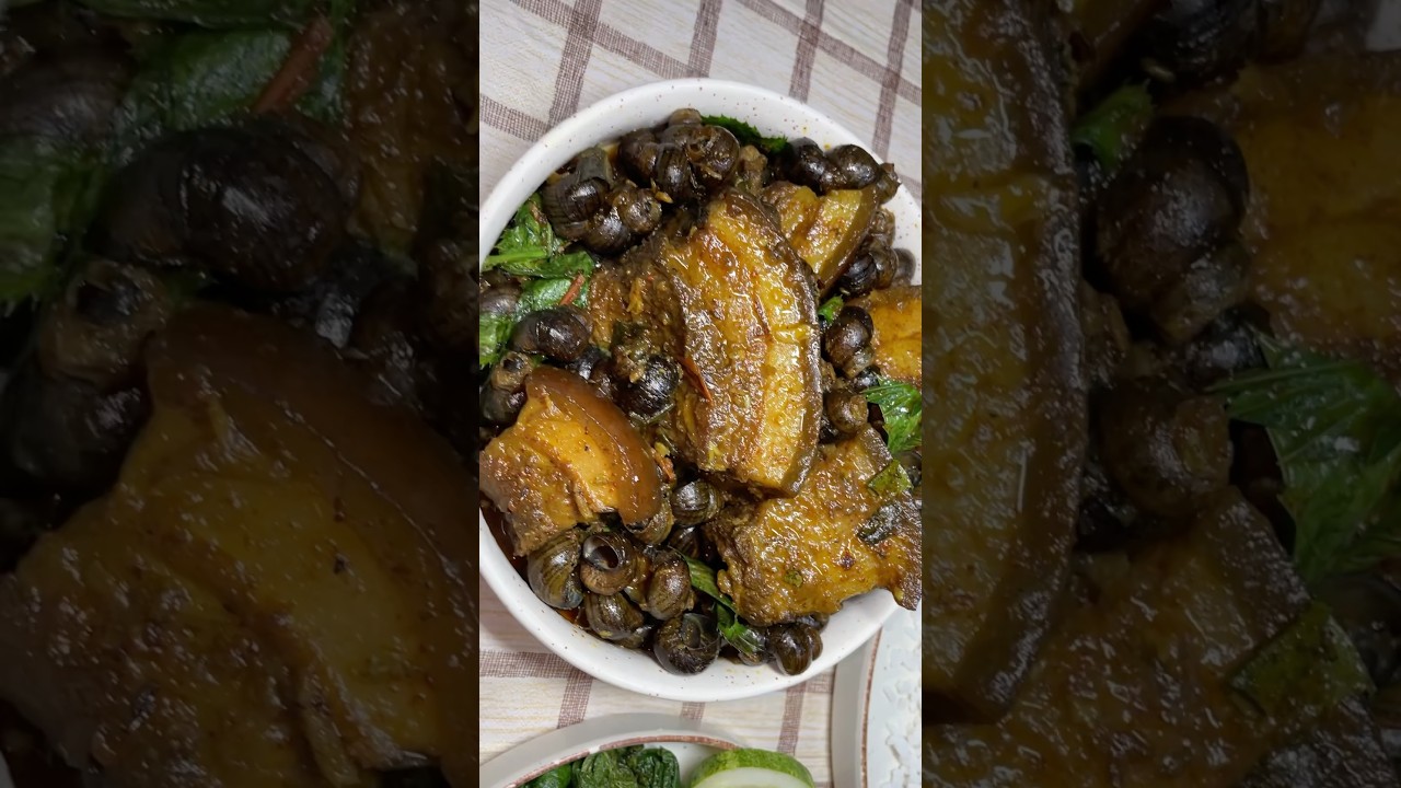 Pork with snail #recipe #manipuri #northeast #food #foodie #eatingshow #youtube #youtubeshorts