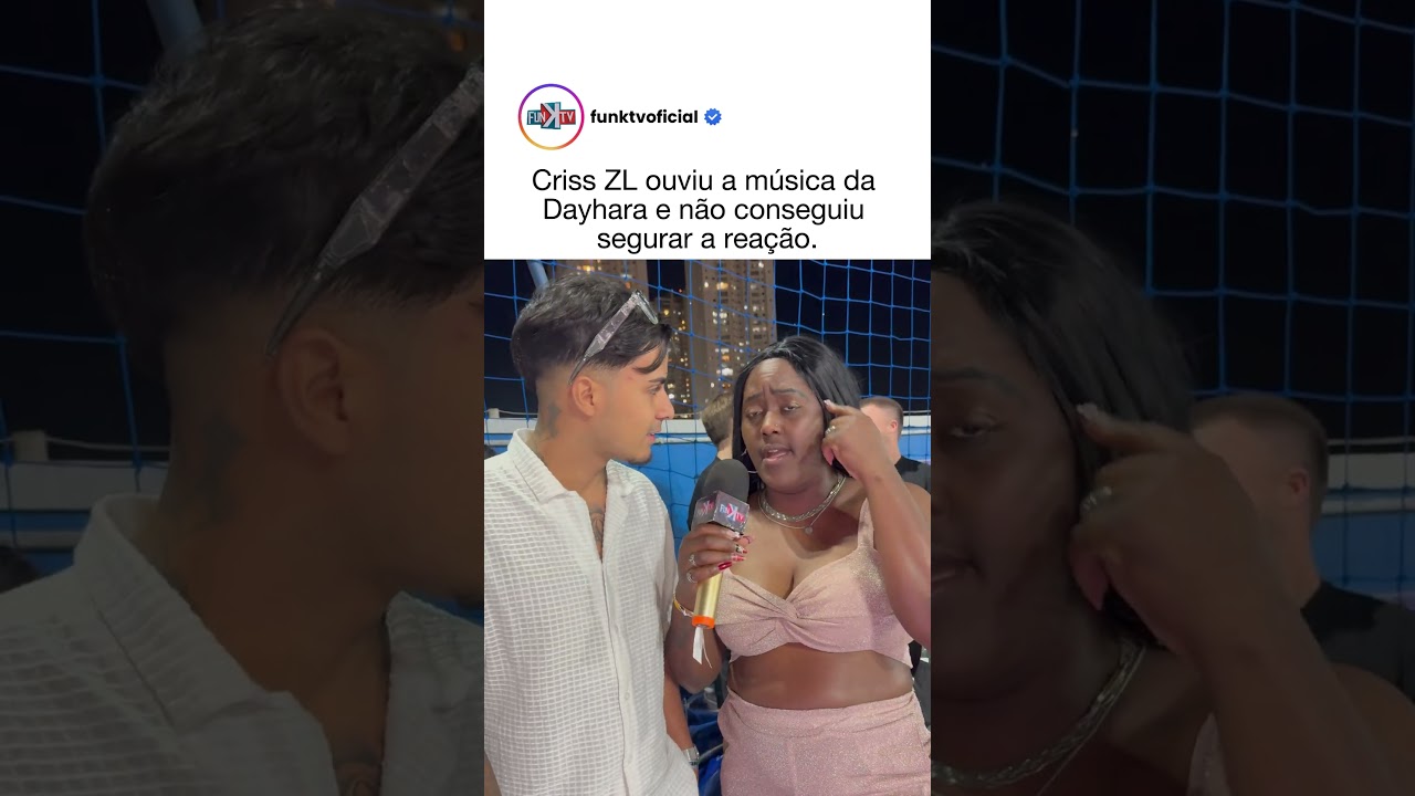 ele tentou ouvir tudo com a maior seriedade...