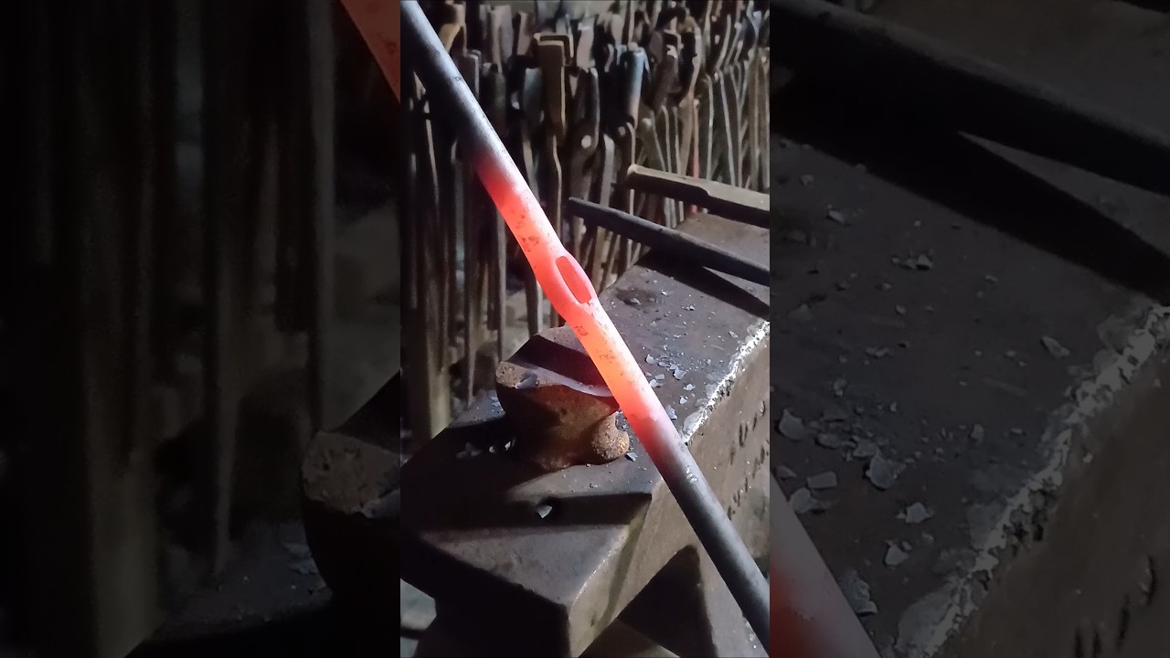 Slit and drift like a smith 🔥🔨 #ireland #blacksmith #traditional #diycrafts #diy #hotpunching #craft