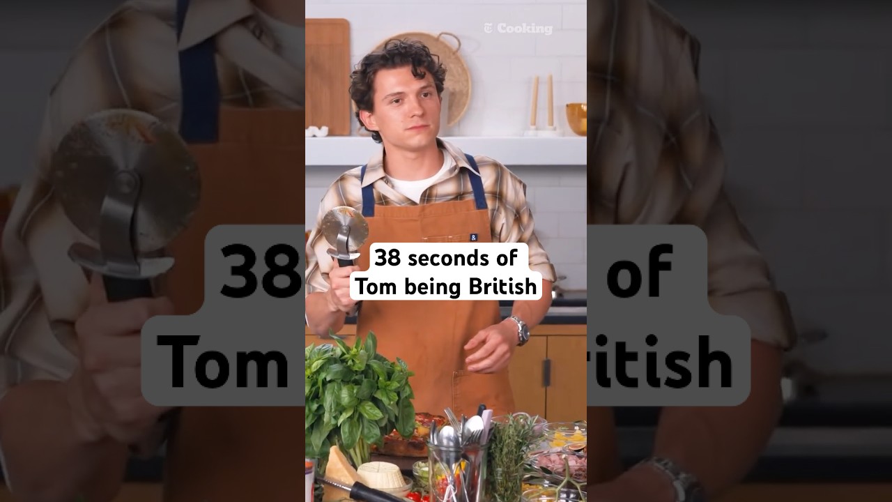 Just 38 seconds of #TomHolland being British #theodyssey #mattdamon #england