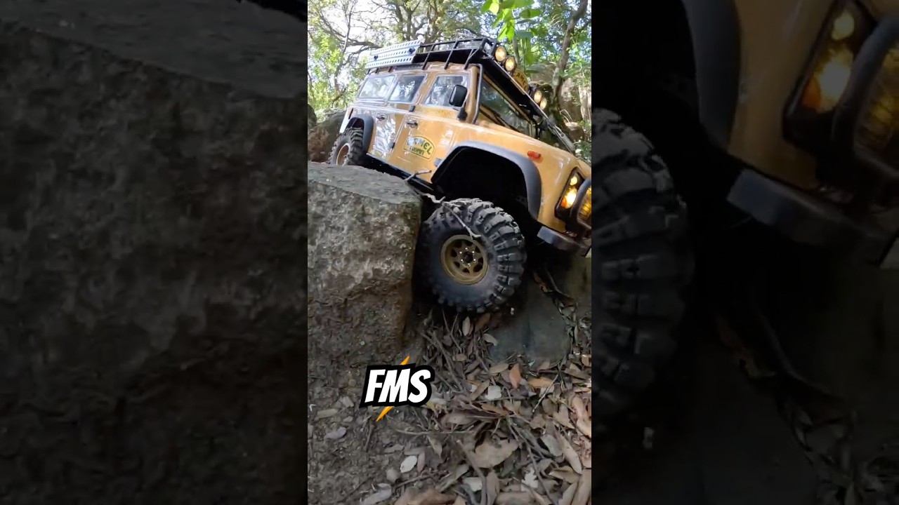 Fcx10 Defender D110 🔥 FMS 1/10 scale  #fmsfcx10 #fcx10 #rccrawler #schorts