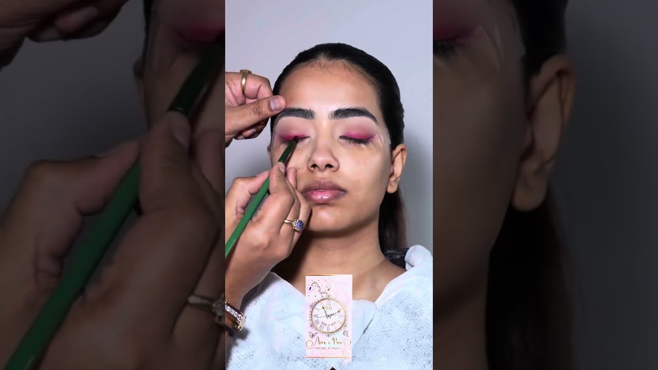 PINK EYE LINER MAKEUP TUTORIAL #bridelmakup #makeup #brightskin #youtubeshorts #skincare #shorts