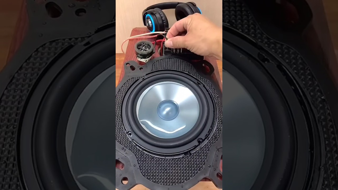 ULTIMATE JBL BASS TEST 🔊 EXTREME BASS BOOSTED | #diy #speaker #bass #music #sound #audio #dj #shorts