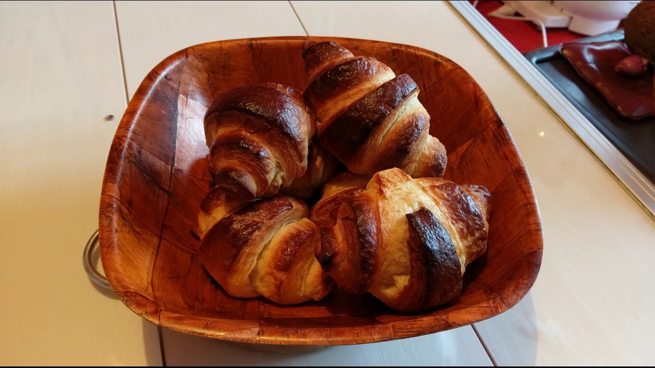 Маслени Кроасанчета / Buttery Croissants