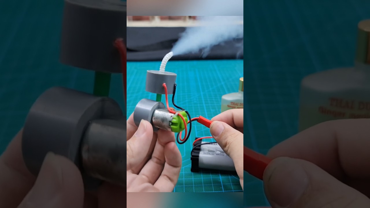 Mini Smoke Machine #SmokeMachine #MiniSmoke #LifeHack #DIYProjects #Shorts #Gadget #diy