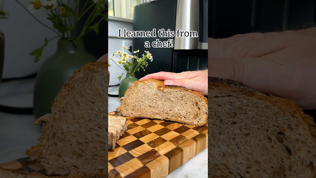 How to revive stale hard bread with water and an air fryer! 🥖  #bread #Airfryer