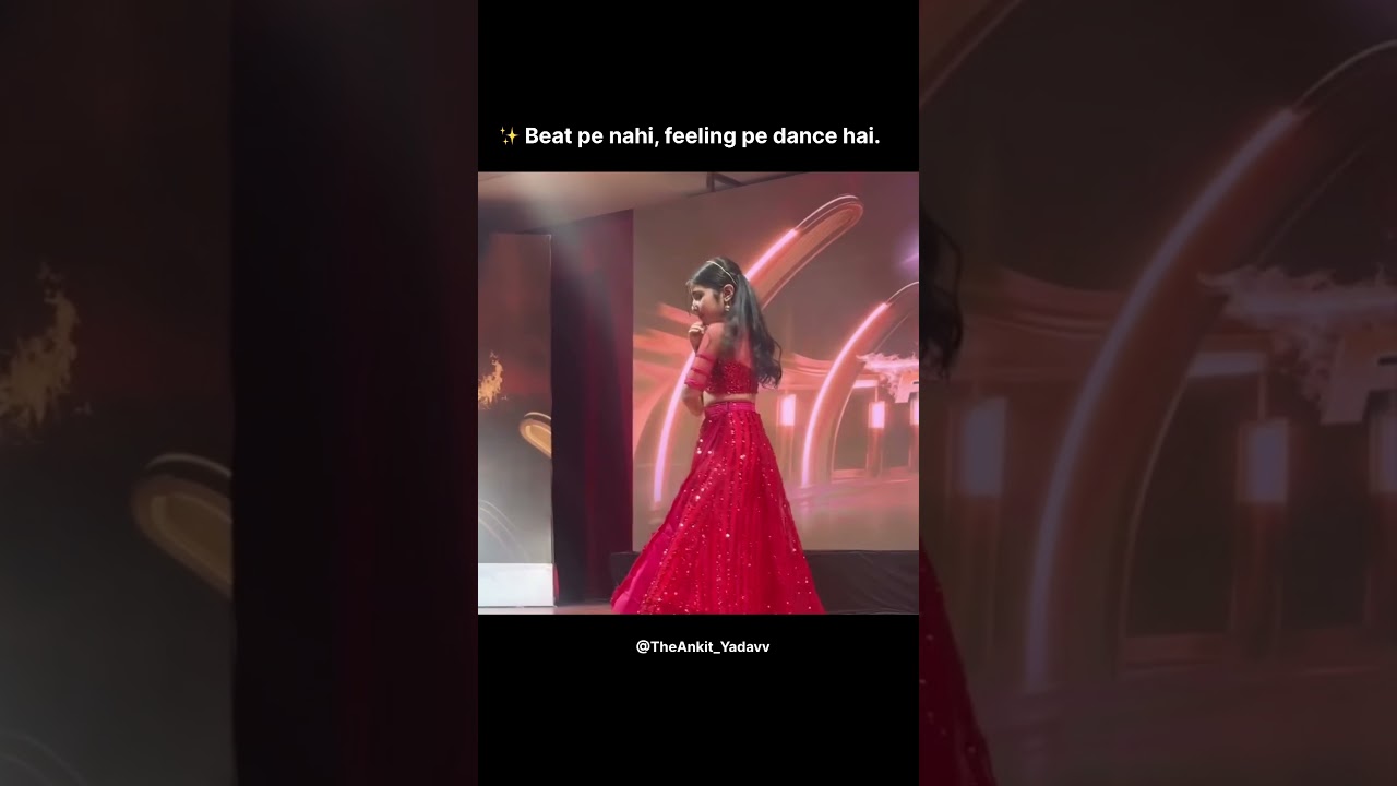 Piya Ghar Aavenge | Cute child Amazing dance performance 🤩✨ | Stage dance #ytshorts #dance #fypシ