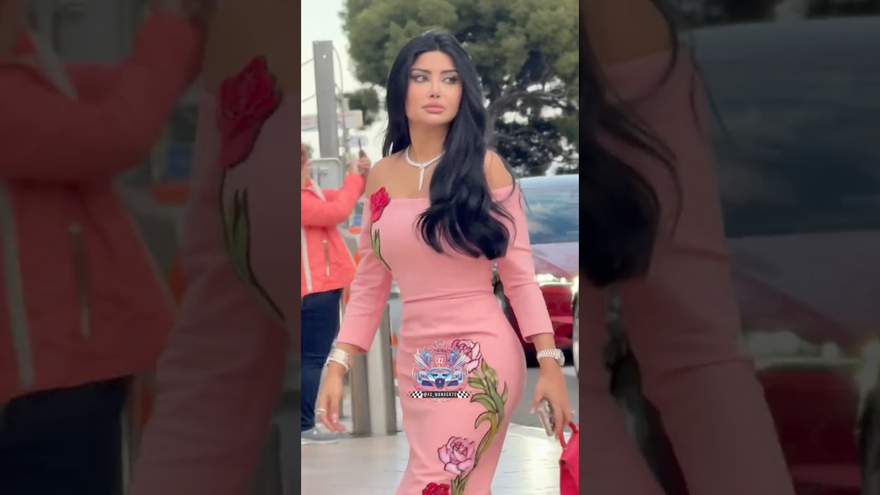 Sexy lady chegando ao Hotel de Paris em sua Porsche #belezafeminina #supercars #millionairevibes