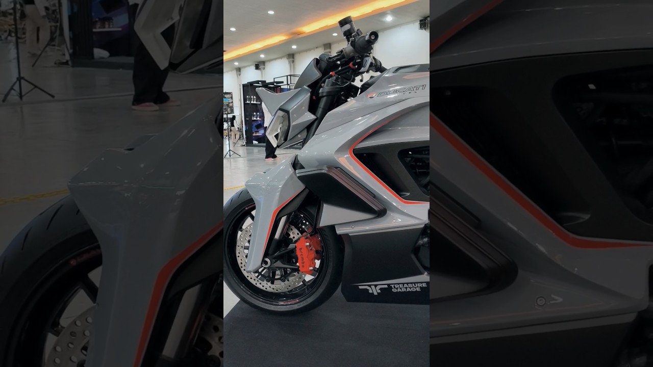 Beautiful Ducati Diavel #motorcycle #automobile #fyp #shorts