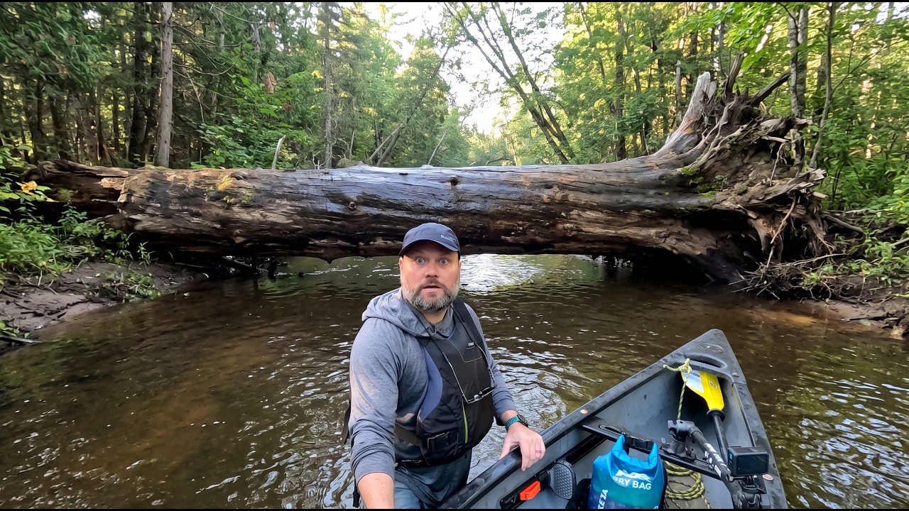 Canoeing a WILD RIVER to rescue my lost fishing pole
