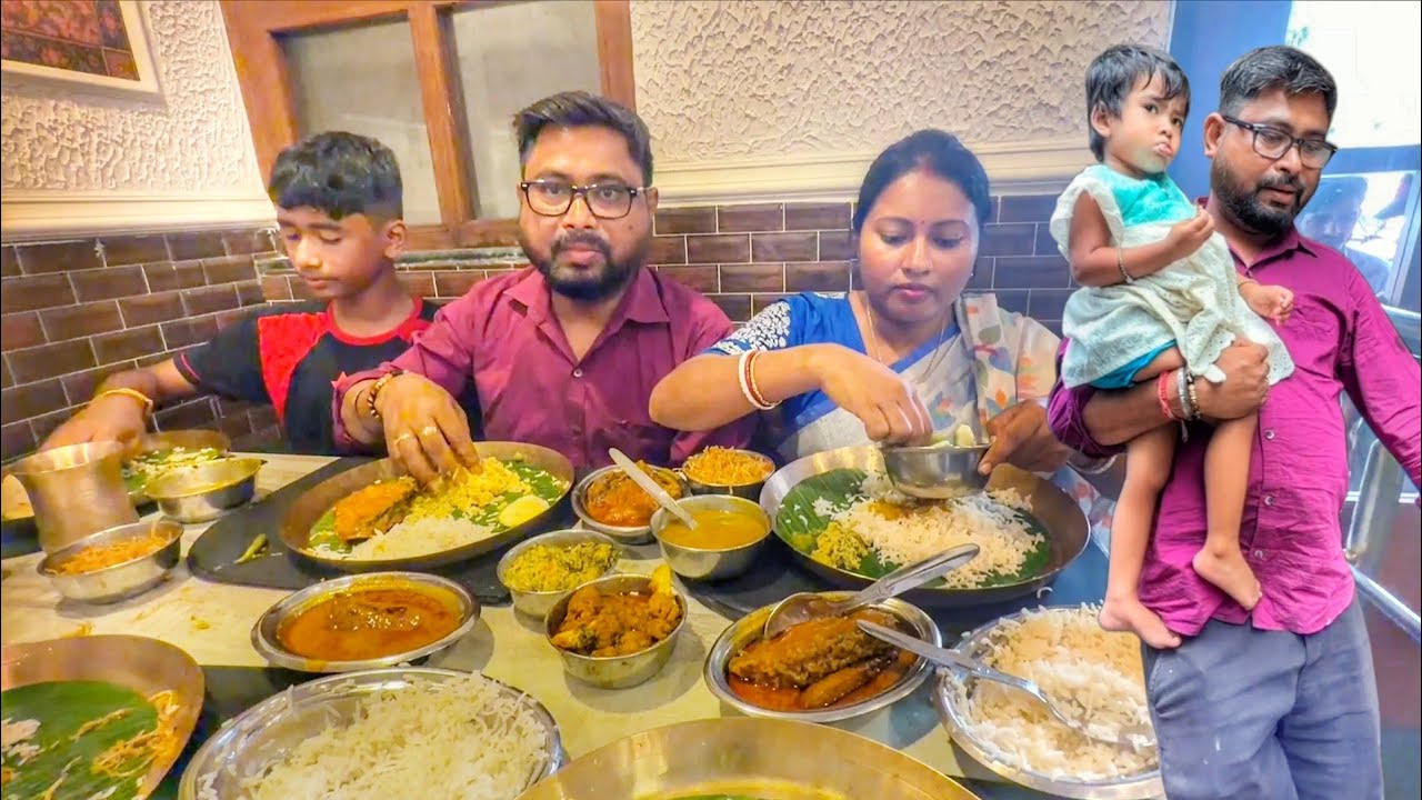 ডাক্তার দেখাতে পরীকে নিয়ে কলকাতা গেলাম দুপুরে লাঞ্চটা ভালোই হলো