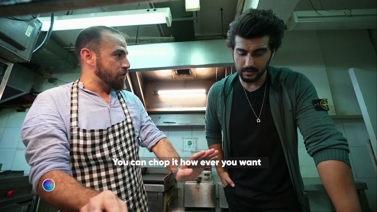 Arjun Kapoor makes mutton curry for his family. Watch the new episode of Star vs Food on Discovery+