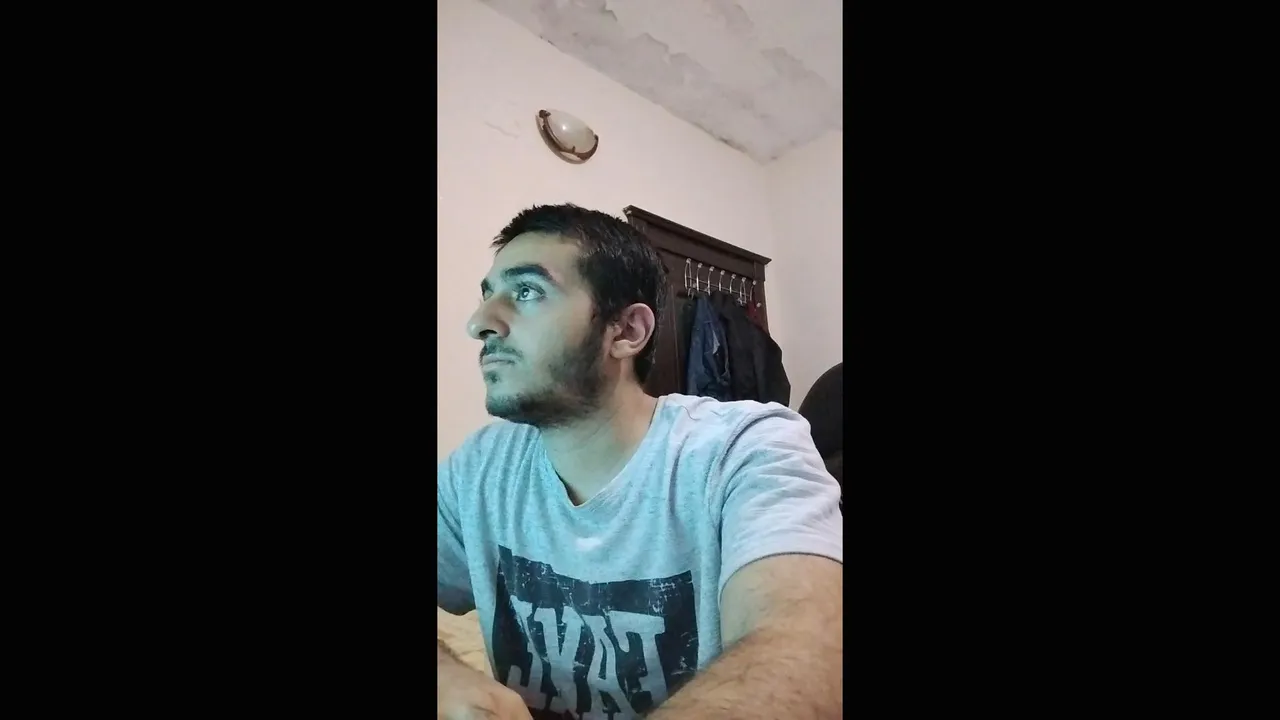 bişiler bakıcaz beyler gelin