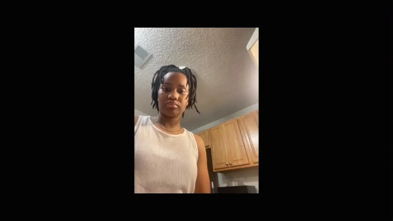 Live streaming of unfamous14