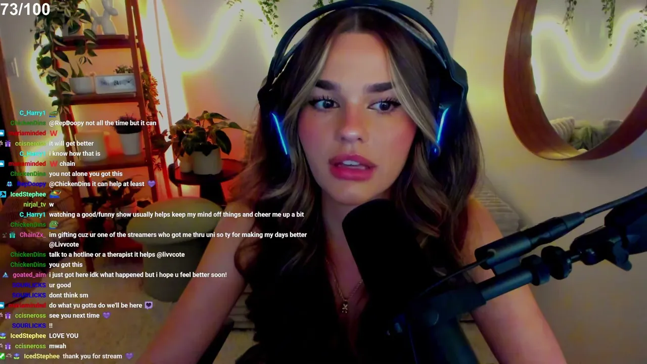 NEW ON KICK W VALORANT STREAMER LIVVCOTE