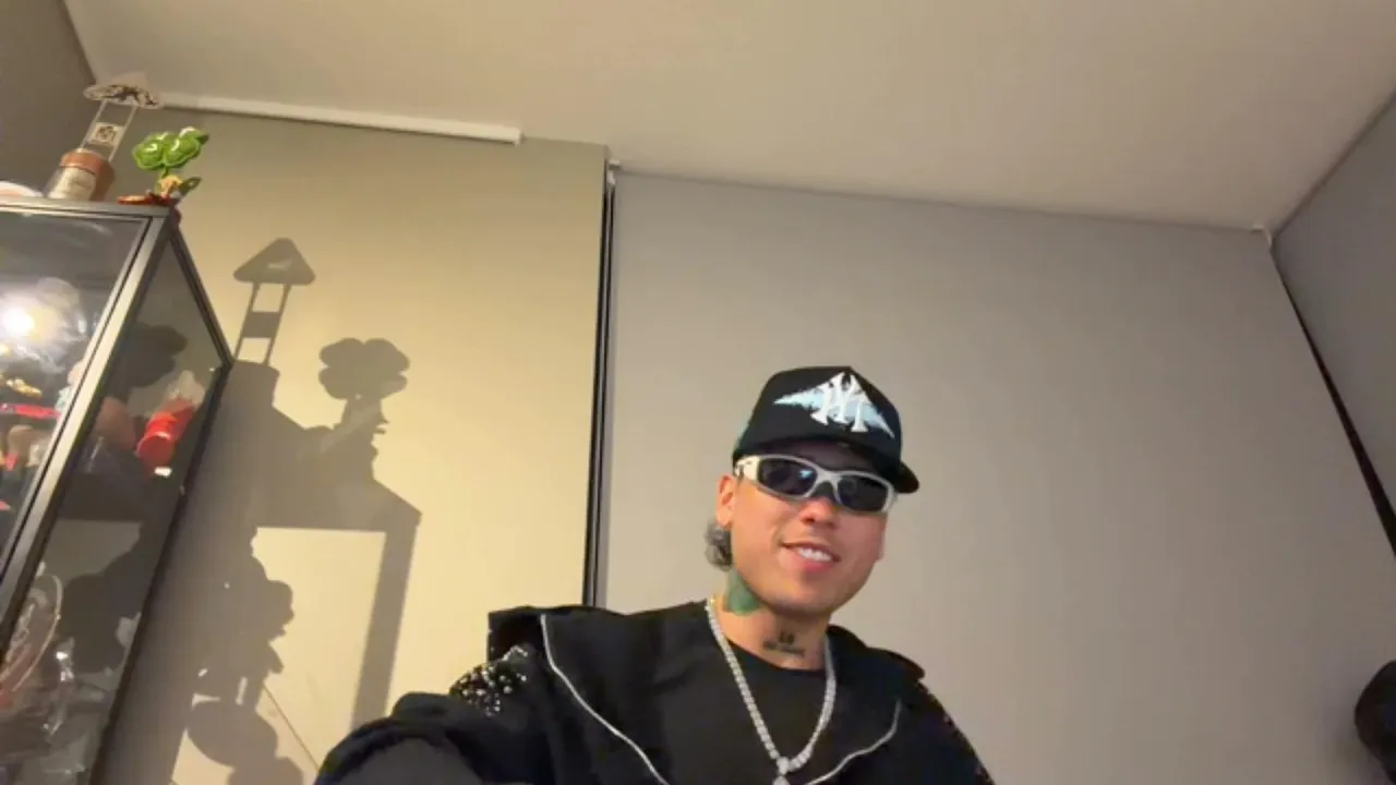 Hola