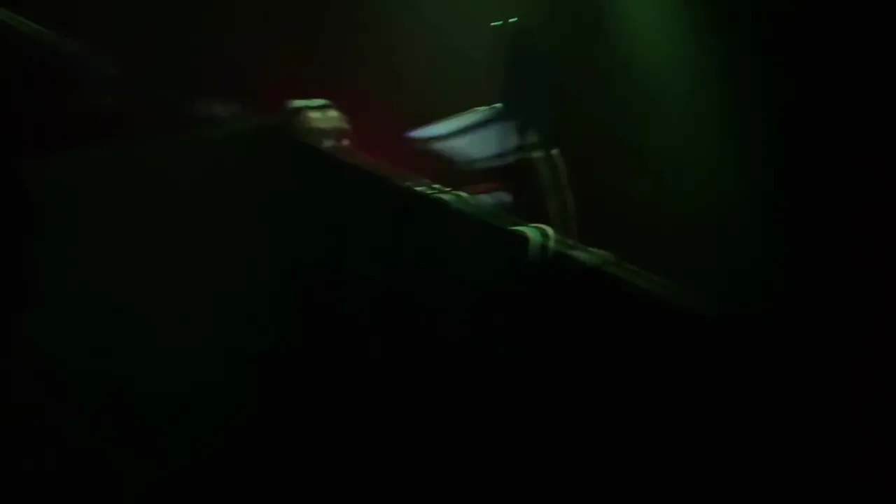 LIVE PERFORMANCES