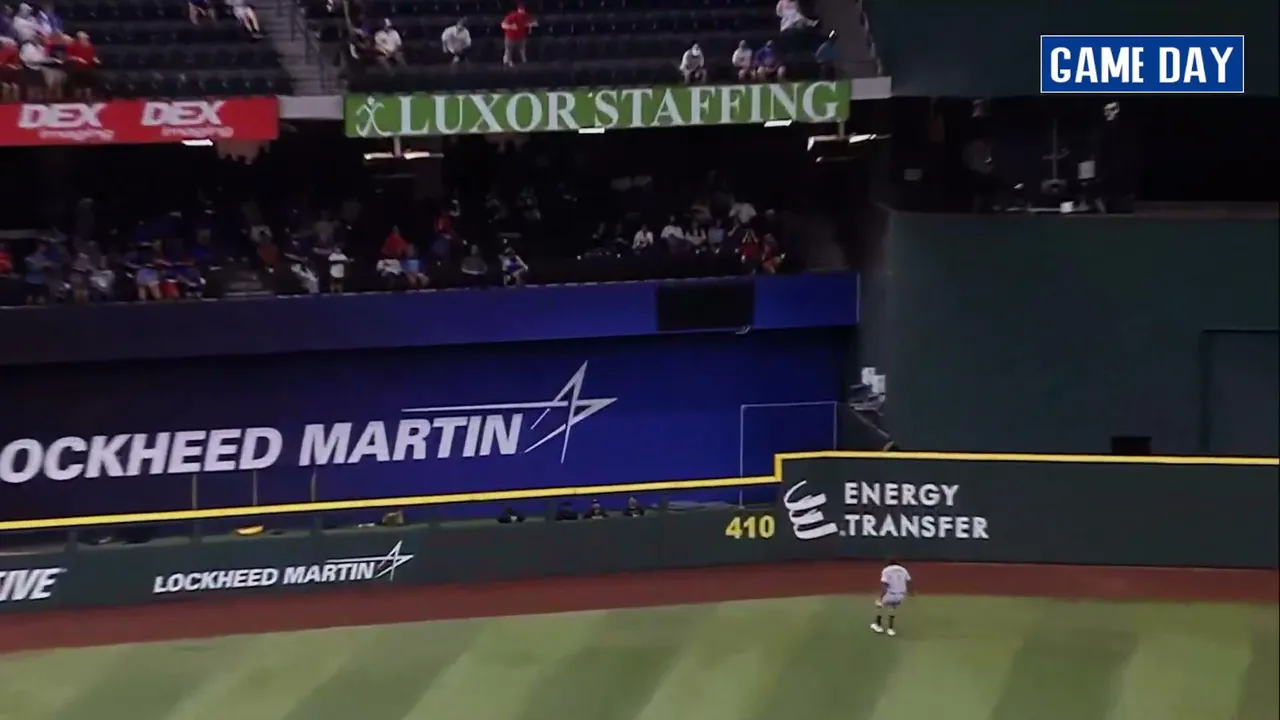 🏟️⚾⚾⚾⚾🏟️