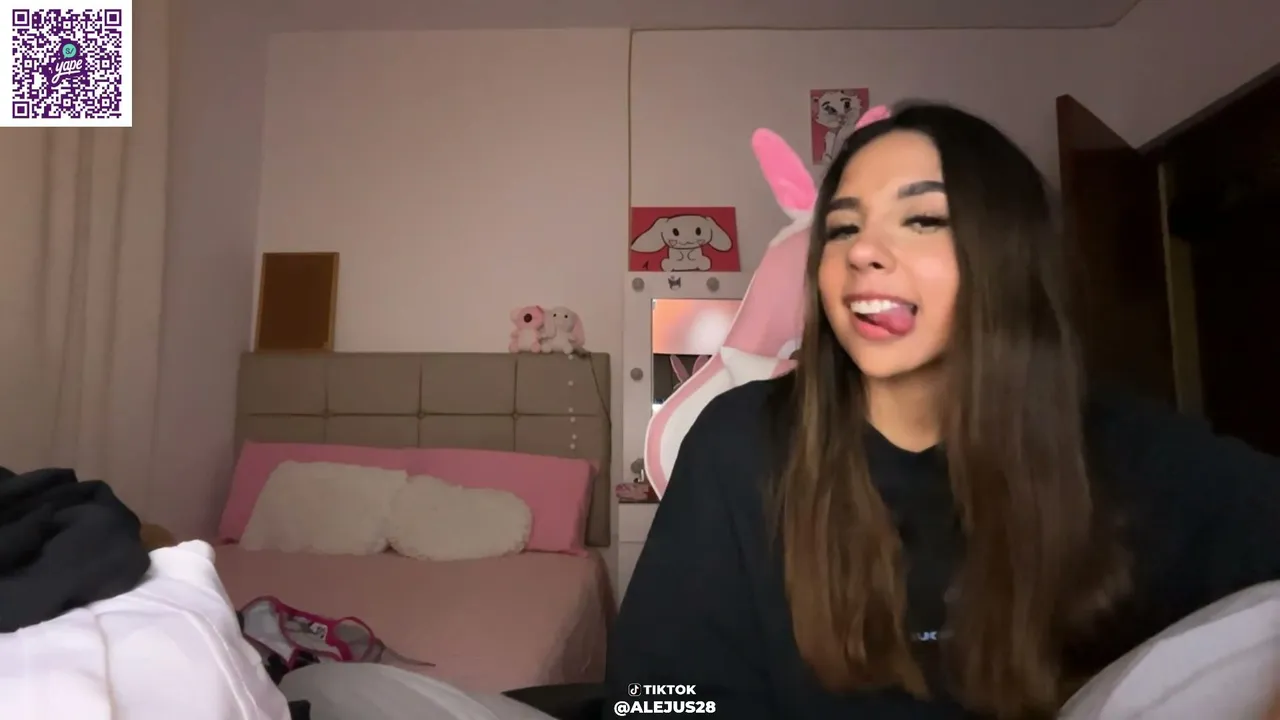 armando mi silla nueva con mi papi, me tocó el día de la novia sola con mi soledad :v