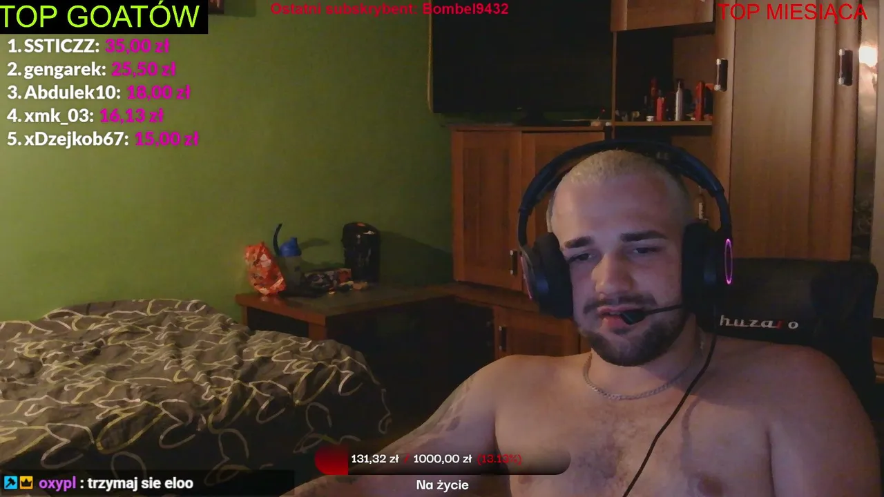Biały z wasęm zaprasza do niszczenia psychy z FACEITEM