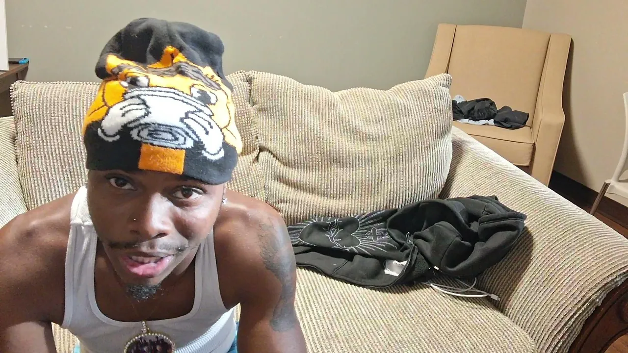 chatting and vibing gaming chat