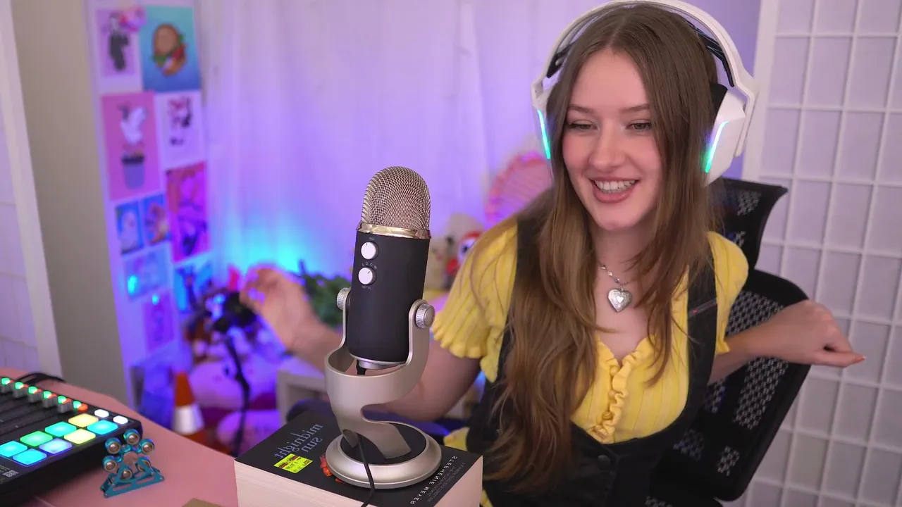 ACTUALLY LIVE ASMR