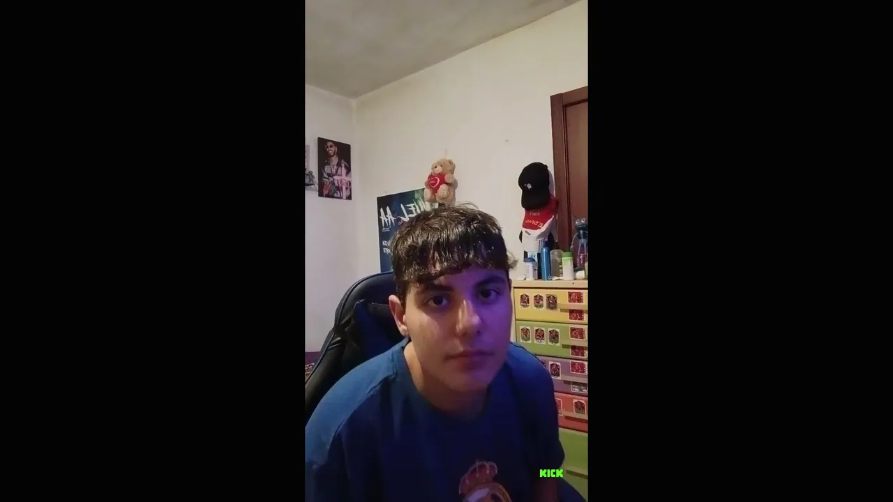 Uniros estoy jugando PS5.