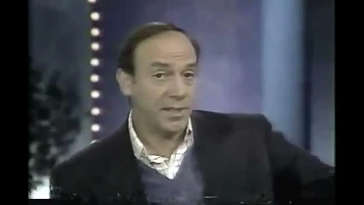 Siskel & Ebert Reruns - Movie Group Discord: h4pNb6YK4b for more listings - At the Movies 1990's