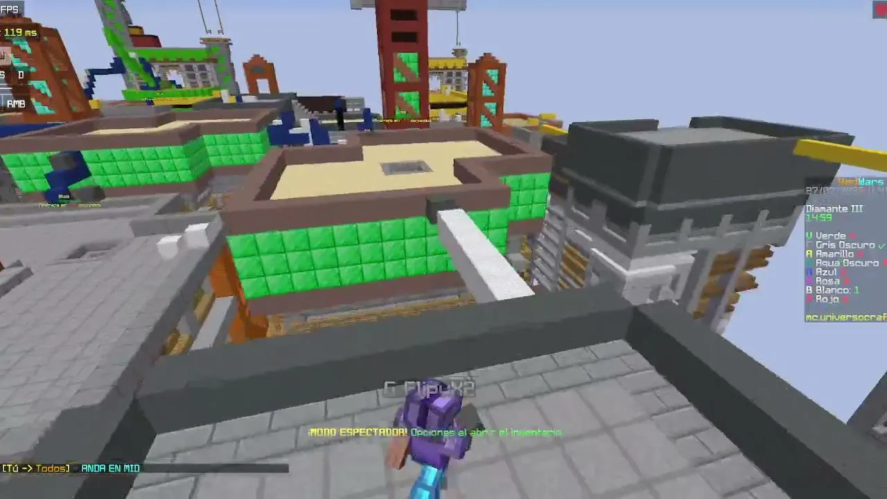 JUGANDO MINECRAFT