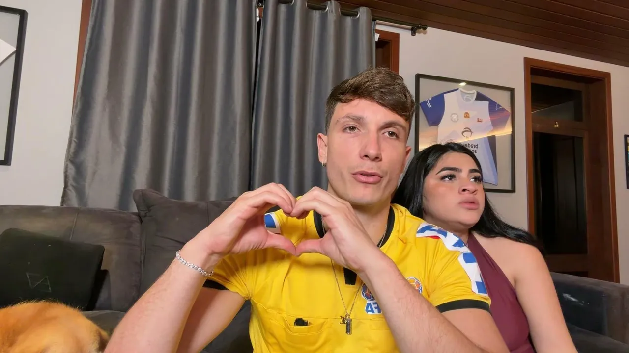 TORCENDO CONTRA ARGENTINA E MESSI ...