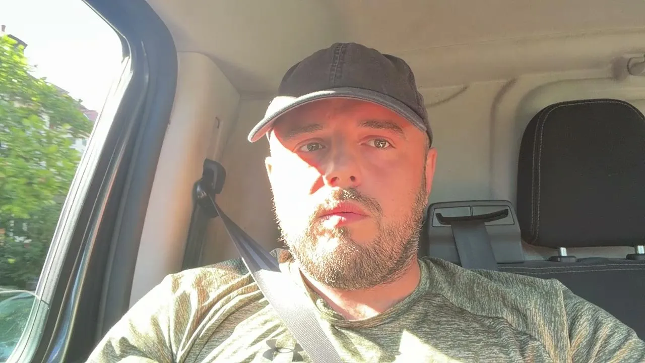burkosss live stream