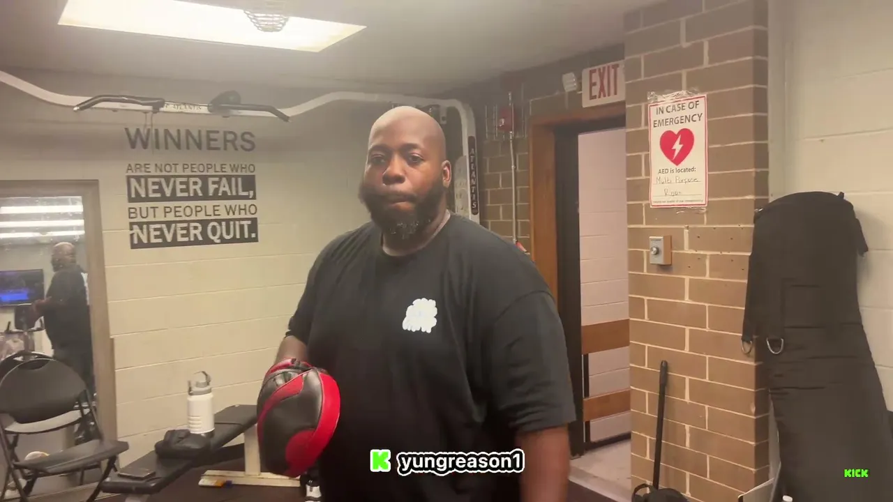 IRL Boxing stream/Pad work 🥊