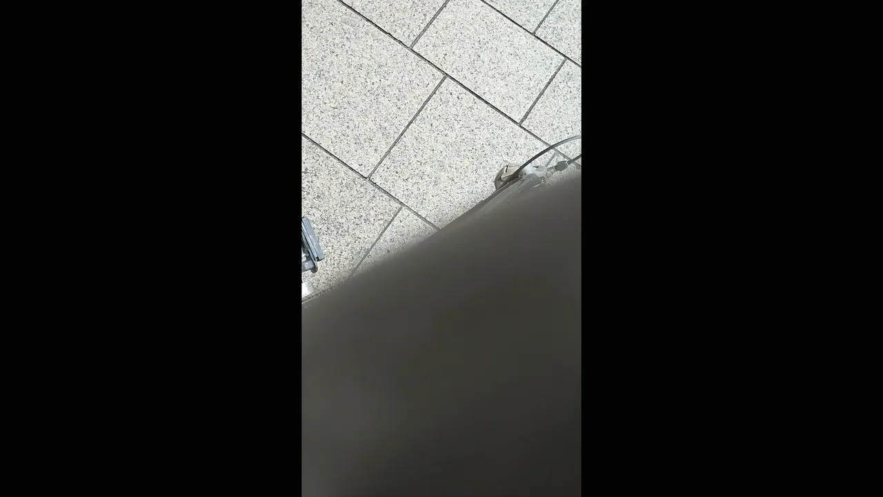厳しい