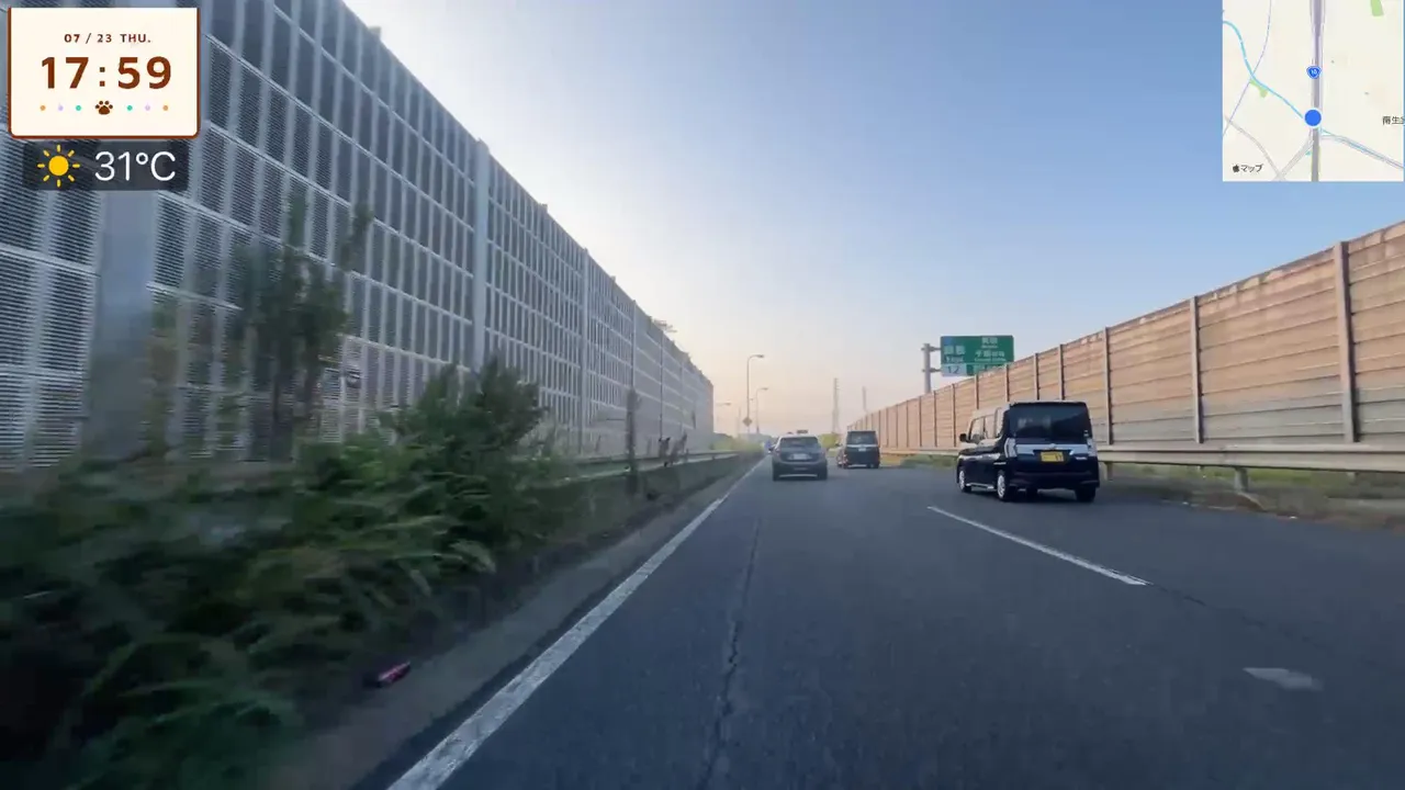 岩谷堂やぐら群は、数馬と湊の境界近く、国道465号沿いの南に面する崖に、古墳時代の横穴墓を再利用して重層的に造られた群である。崖の中腹に大悲山岩屋堂清厳寺（通称観音堂）と呼ばれる堂があり、窟の壁面には中世から江戸時代までに掘られたものと考えられる【バイクドラレコ配信】