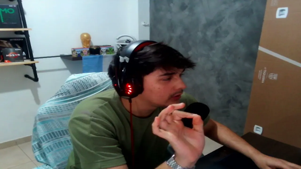 lunes lluvioso, comiendo un by papas! puede ser padre?