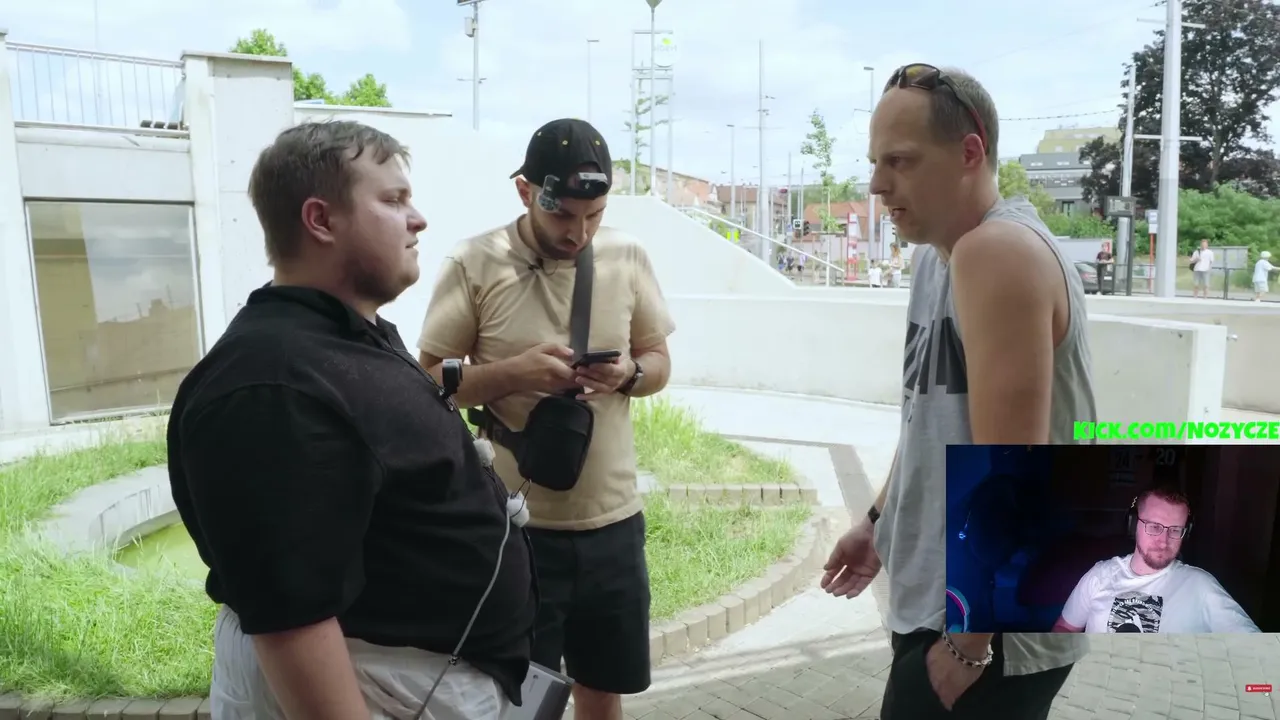 Máš už koupenou 27ku? !s bot čte chat