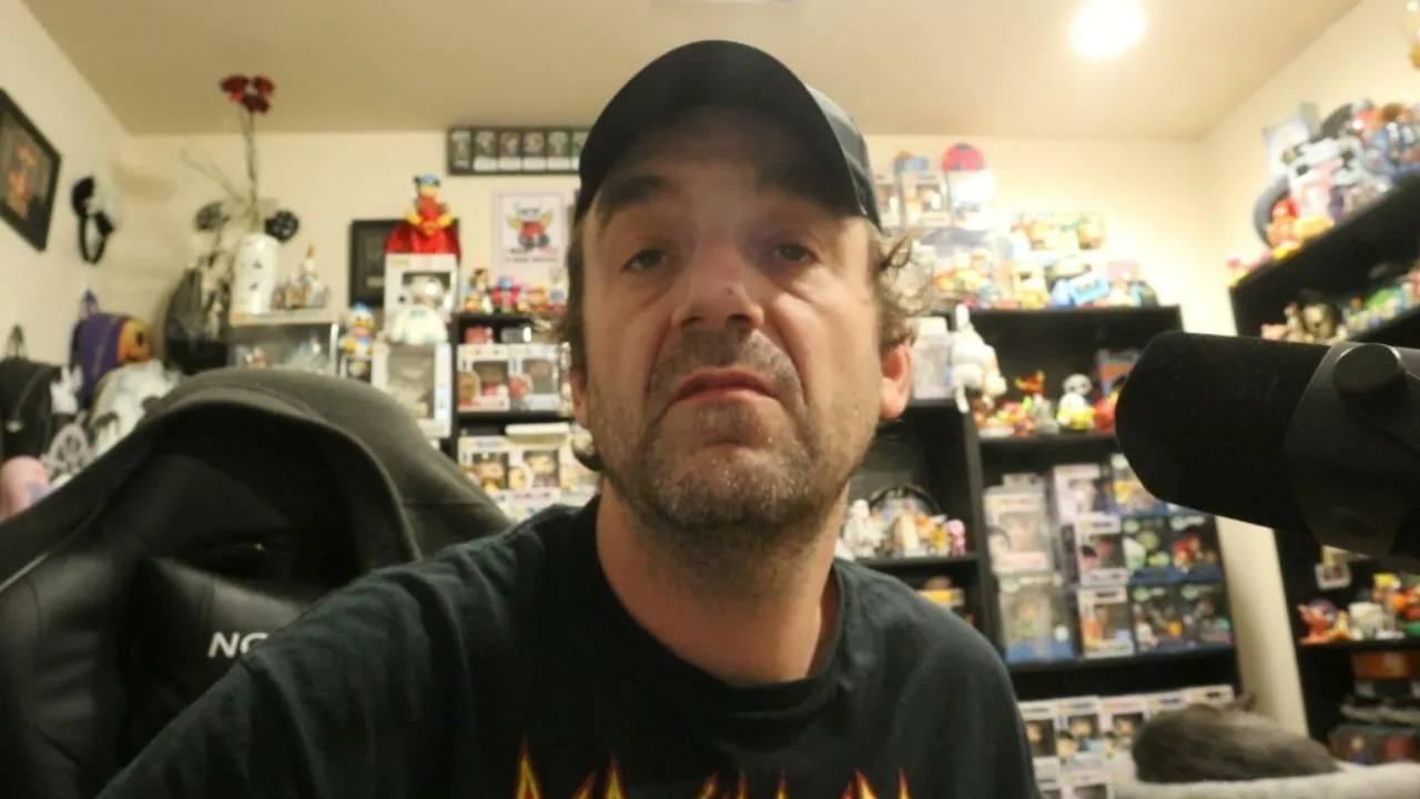 Chatting Collectibles, Cats, Disney and More.. Lets have fun
